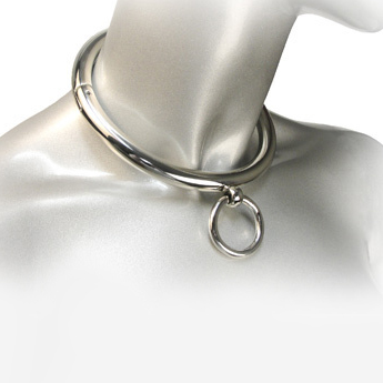 METAL HARD – COLLIER BDSM AVEC ANNEAU 10CM